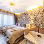 Taksim No 44 & Hotel *