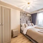 Hotel Taksim No 44 &
