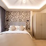Hotel Taksim No 44 & *