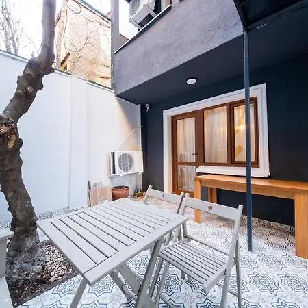 Taksim No 44 & Hotel *