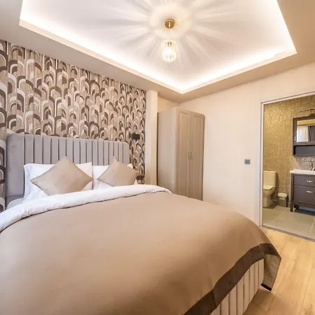 Taksim No 44 & Hotel *